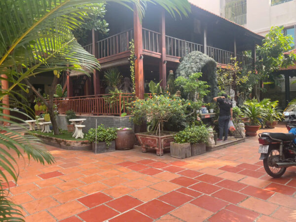 Khảo sát không gian tổ chức tiệc tại nhà quận 2