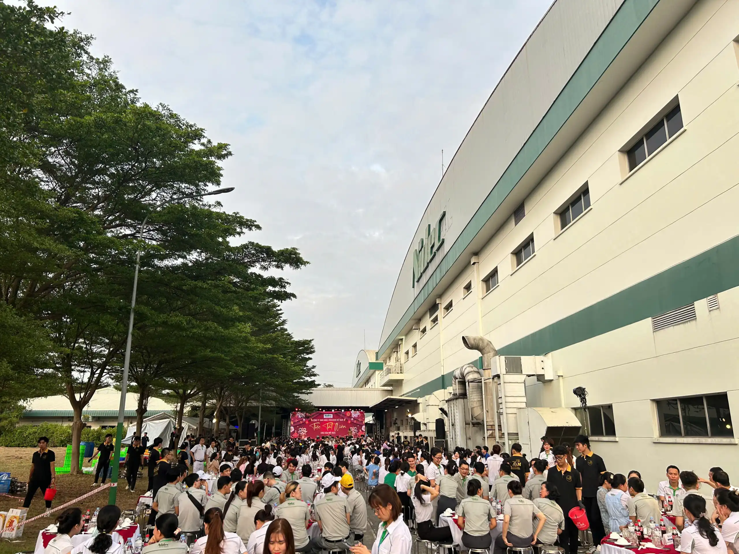 Dịch Vụ Nấu Tiệc Trọn Gói - Đặt Tiệc 3 Miền Tại Nhà