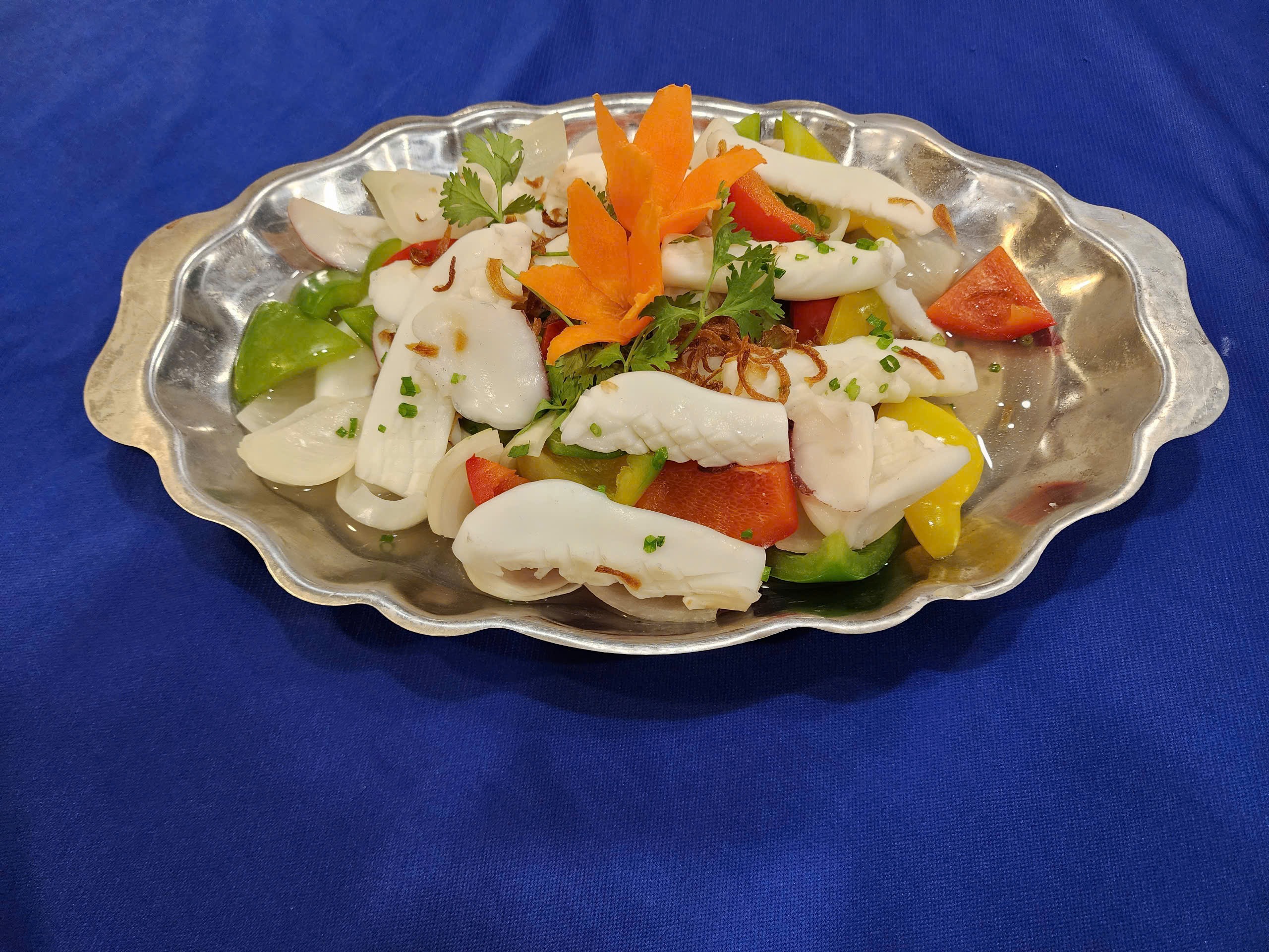 Mực Hấp Hành Hoa