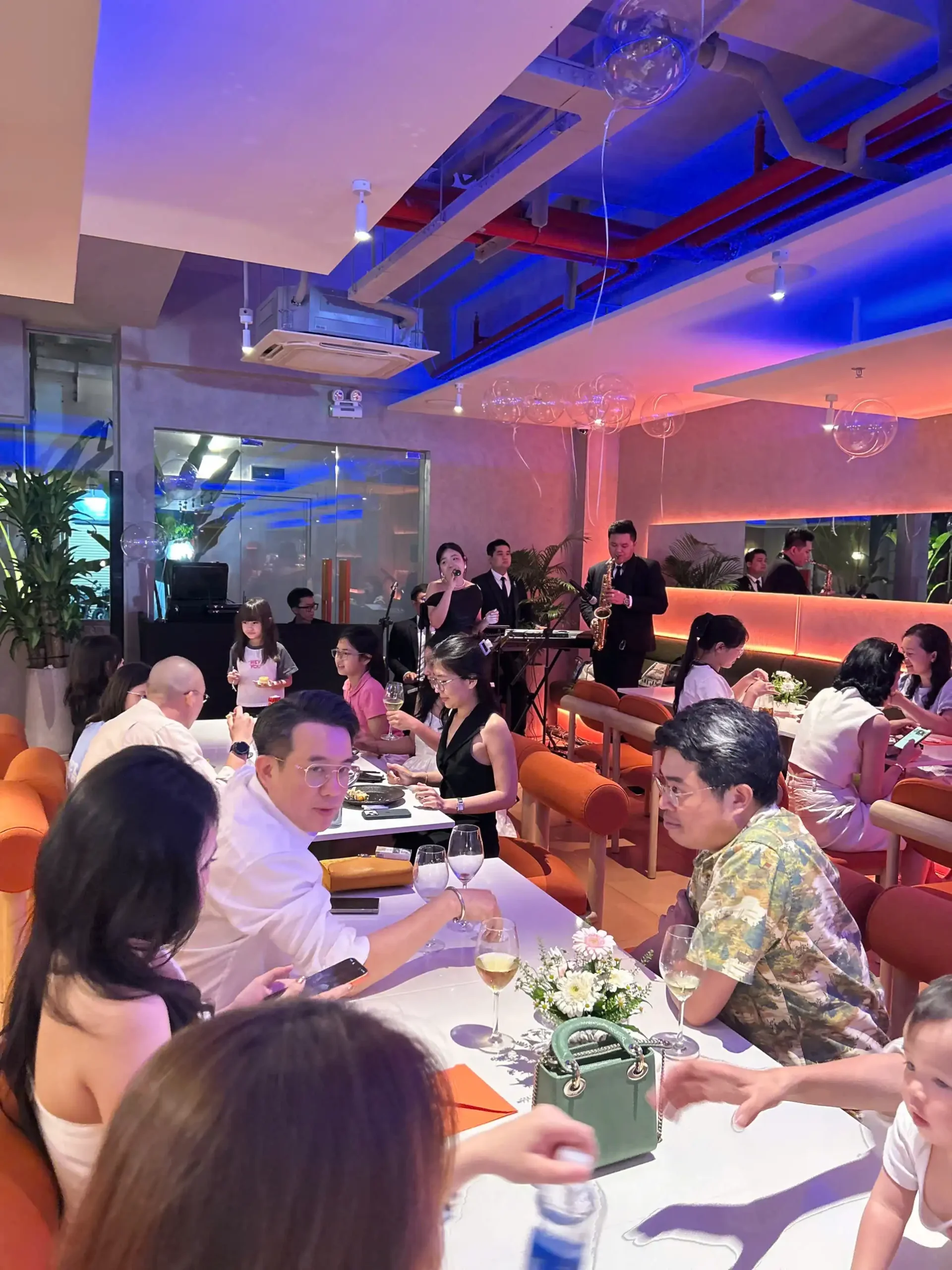 Ưu Điểm của Tiệc Buffet