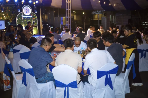 Đặt tiệc trọn gói - dịch vụ nấu ăn, tiệc lưu động; nấu cỗ